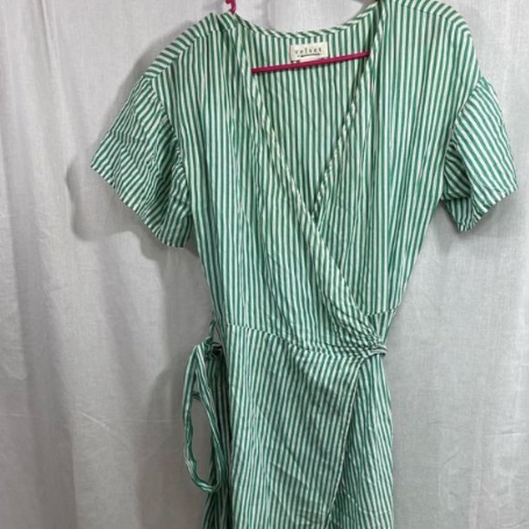 XS MAXI WRAP DRESS - Picture 1 of 3